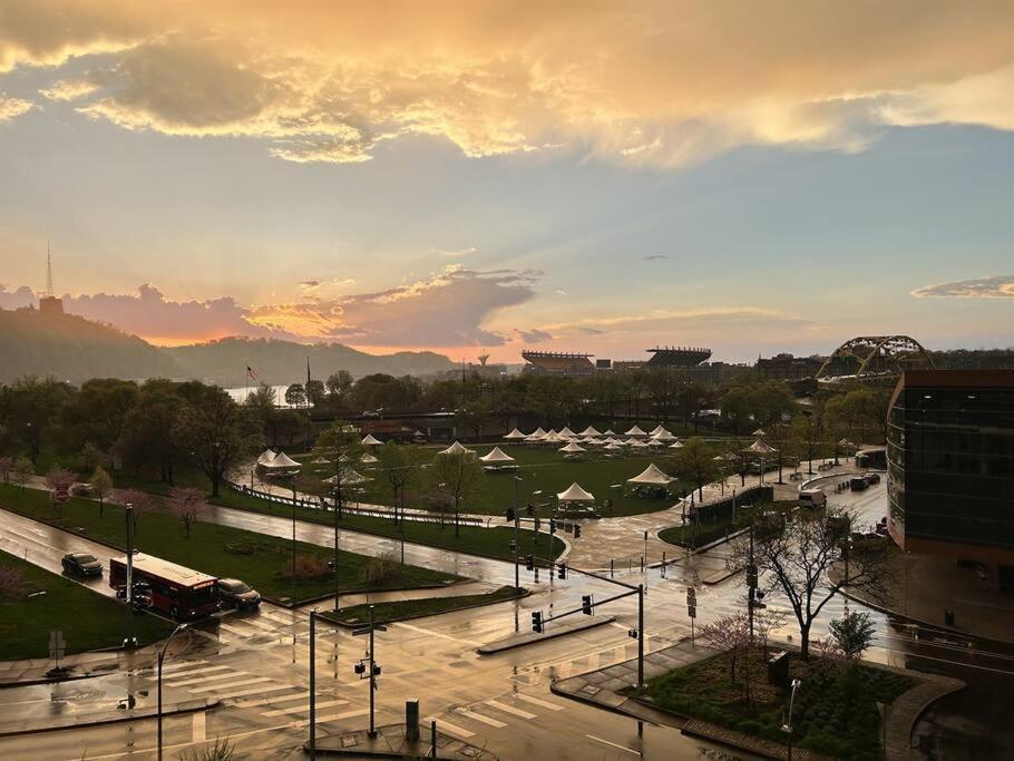 Sweeping Stadium Views Wonderfully Located 24-7 Parking Gym Lounge Pittsburgh Ngoại thất bức ảnh