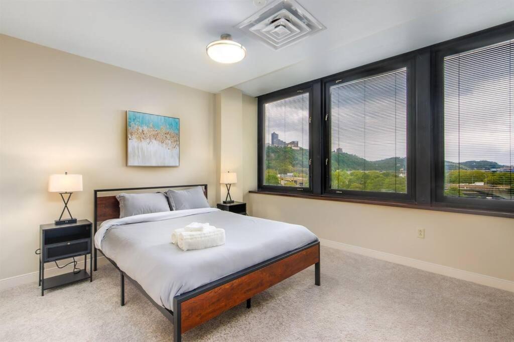 Sweeping Stadium Views Wonderfully Located 24-7 Parking Gym Lounge Pittsburgh Ngoại thất bức ảnh