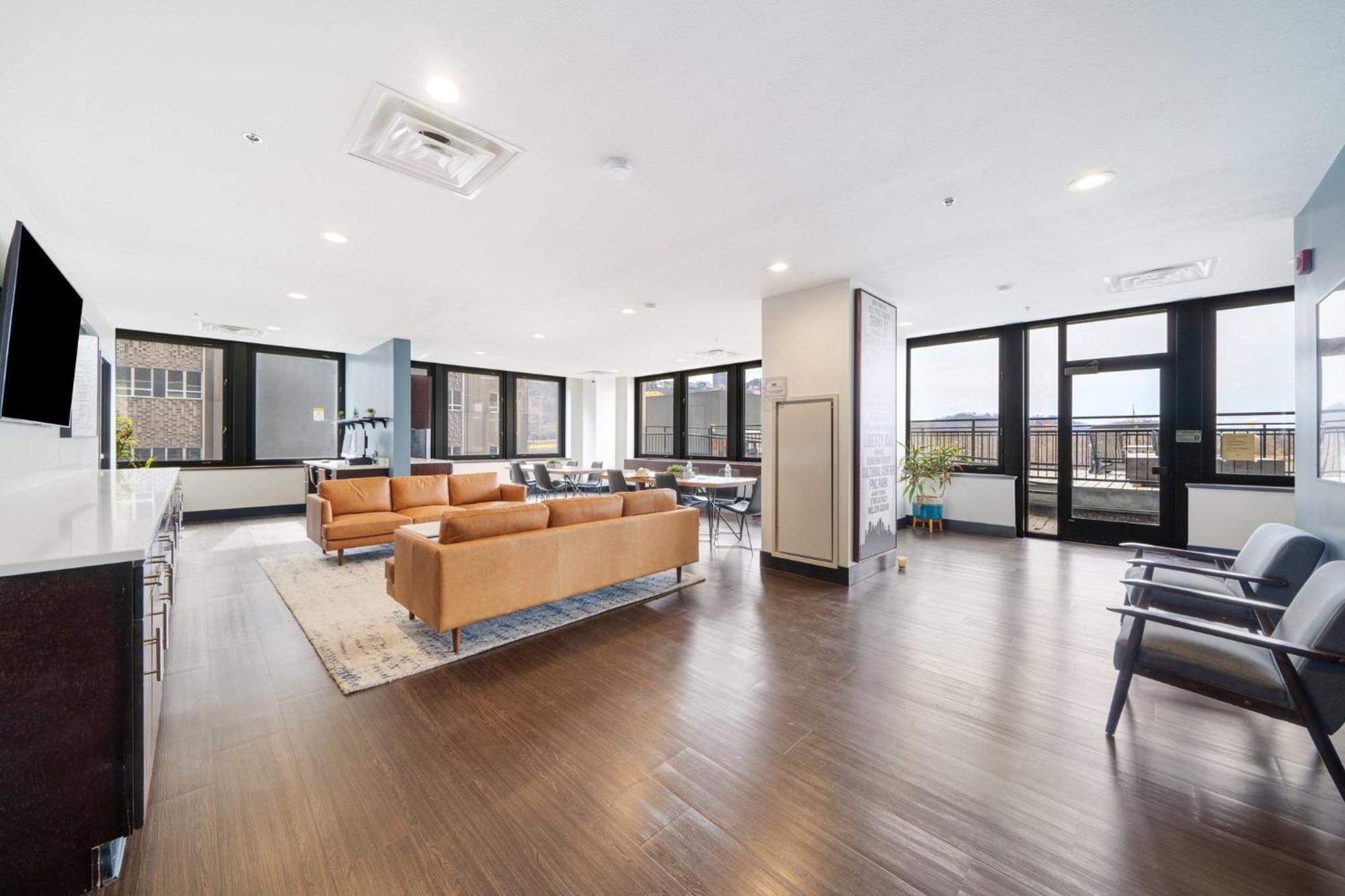 Sweeping Stadium Views Wonderfully Located 24-7 Parking Gym Lounge Pittsburgh Ngoại thất bức ảnh